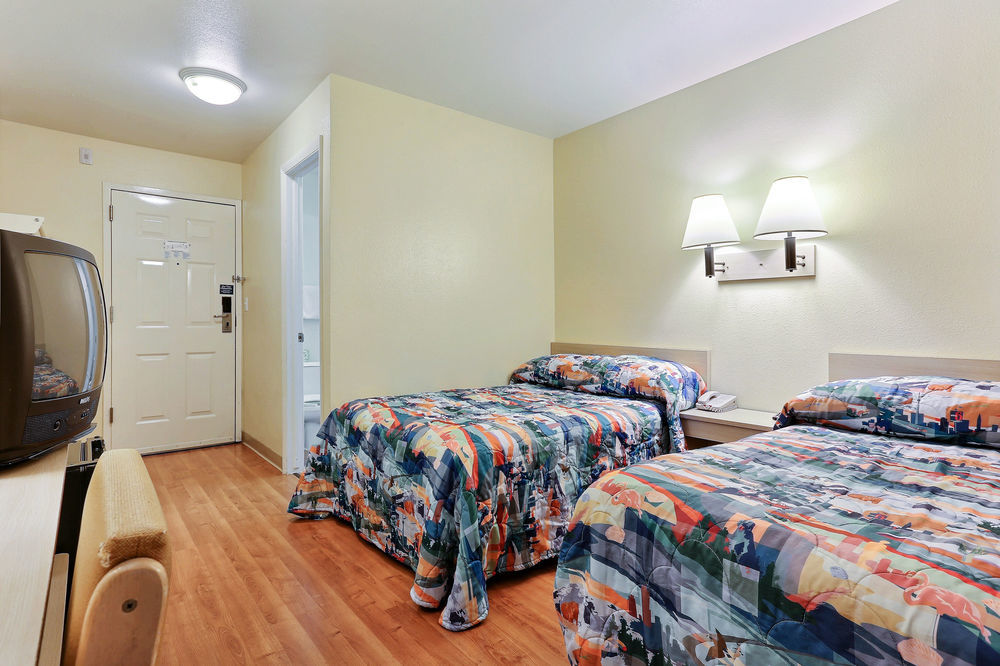 Motel 6-Everett, Wa - North エクステリア 写真