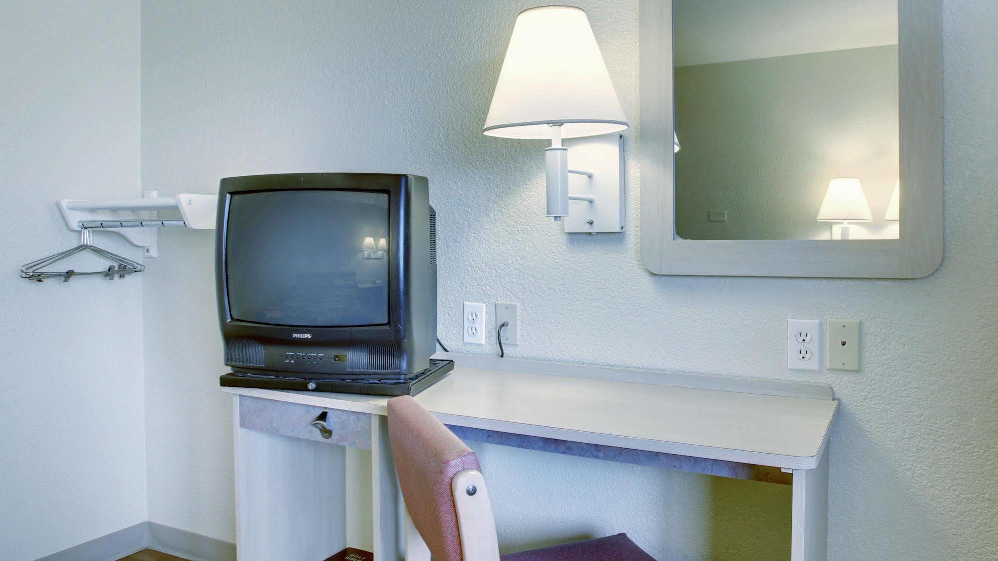 Motel 6-Everett, Wa - North エクステリア 写真