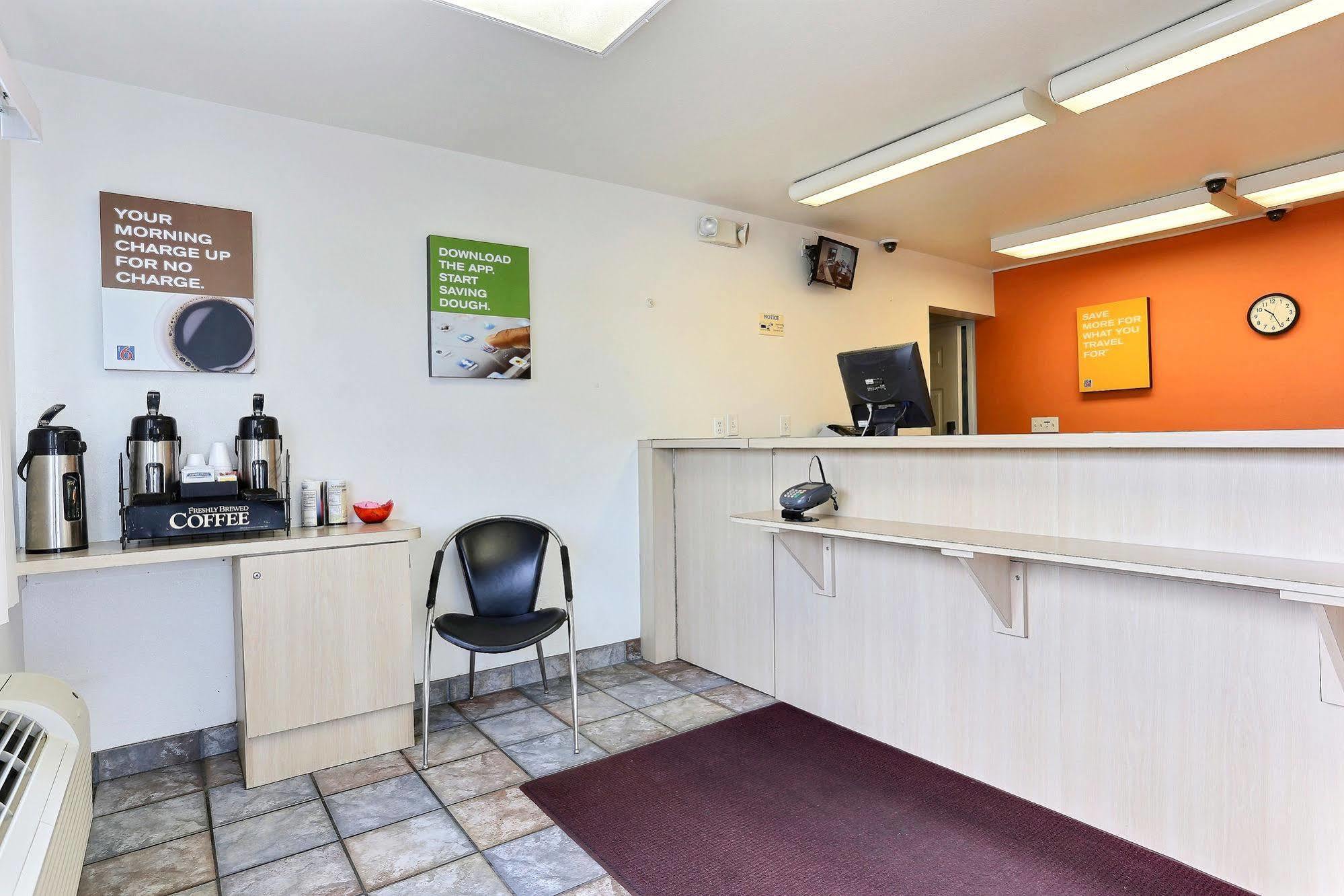 Motel 6-Everett, Wa - North エクステリア 写真