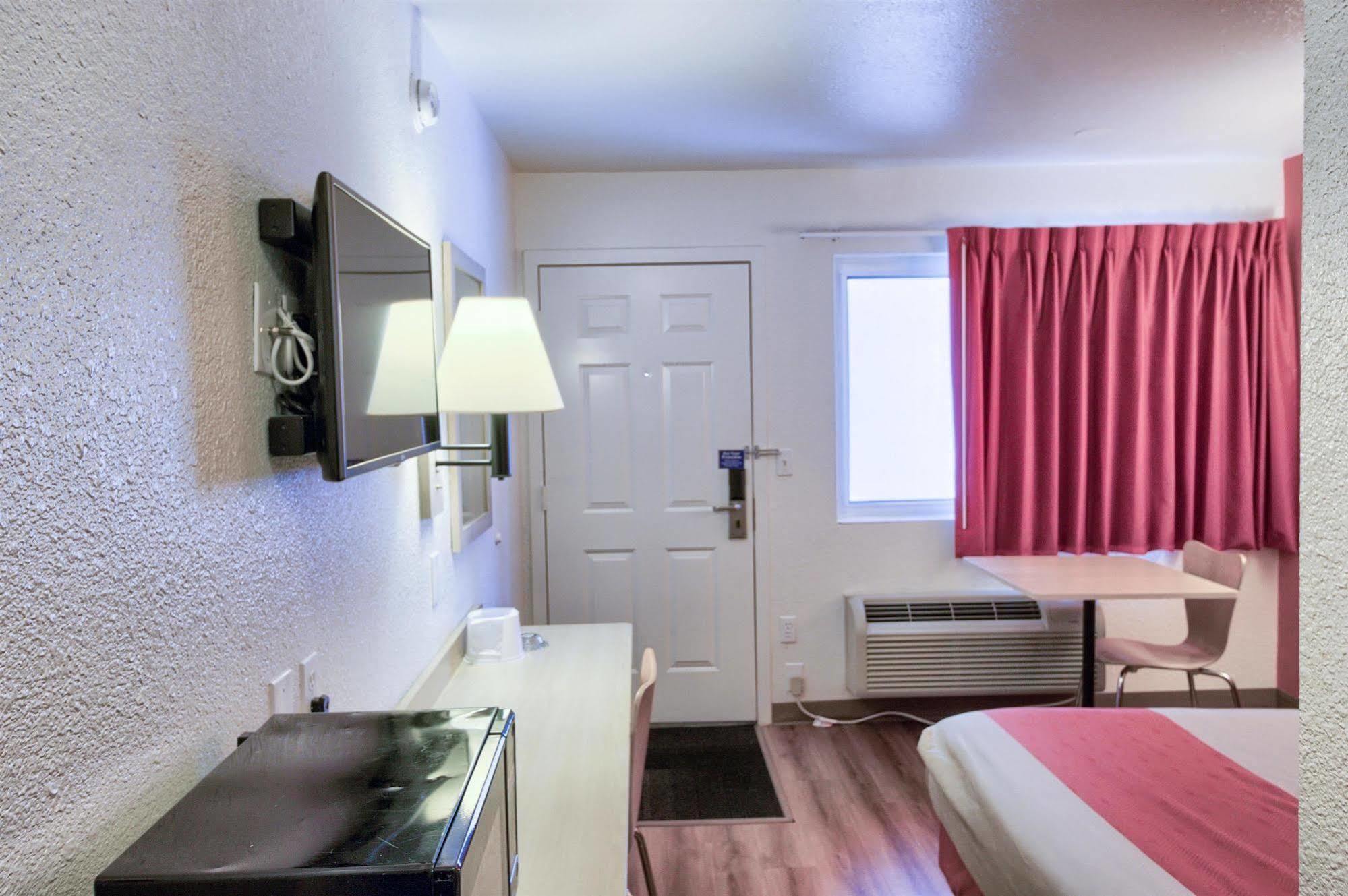 Motel 6-Everett, Wa - North エクステリア 写真