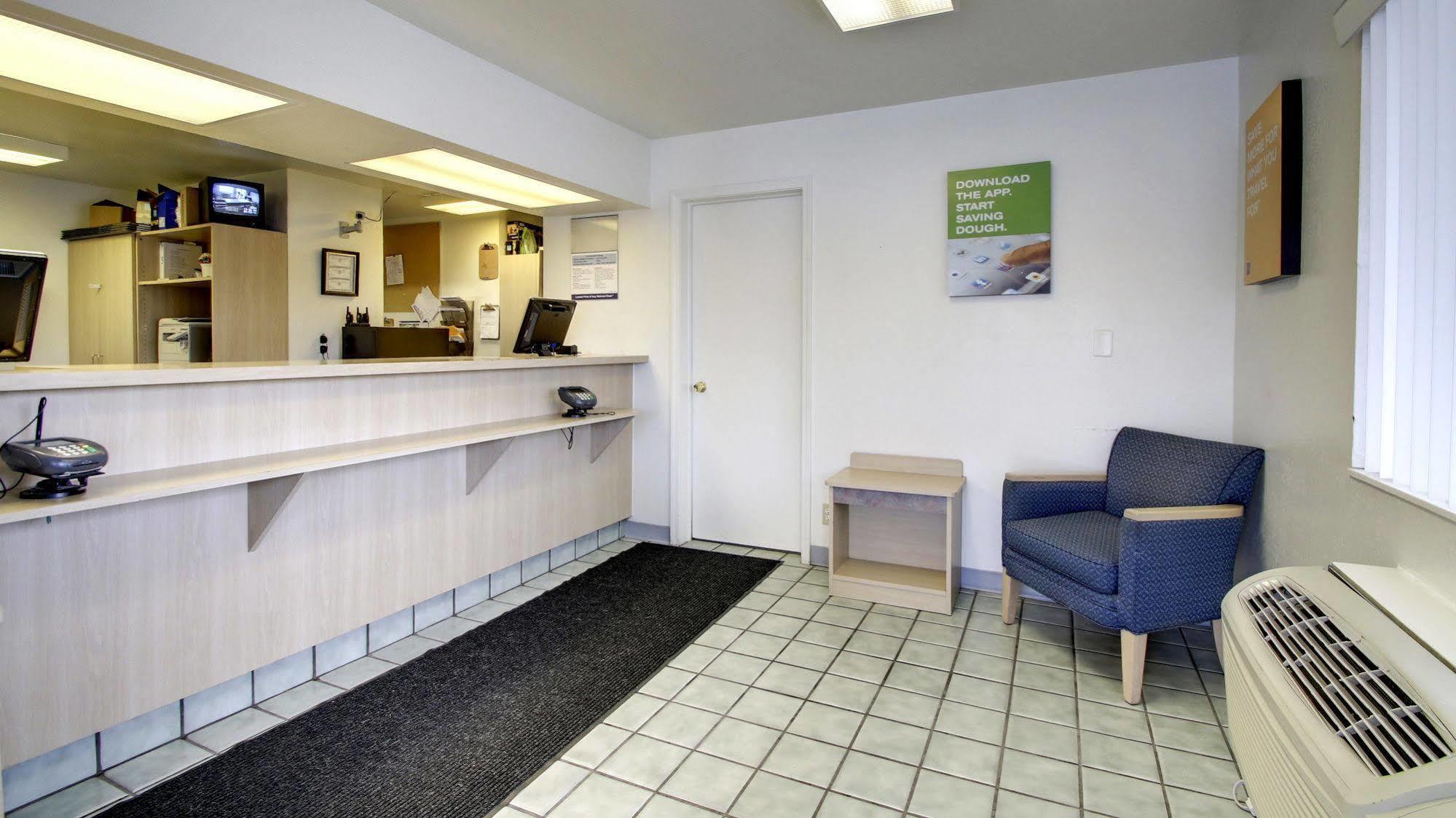 Motel 6-Everett, Wa - North エクステリア 写真